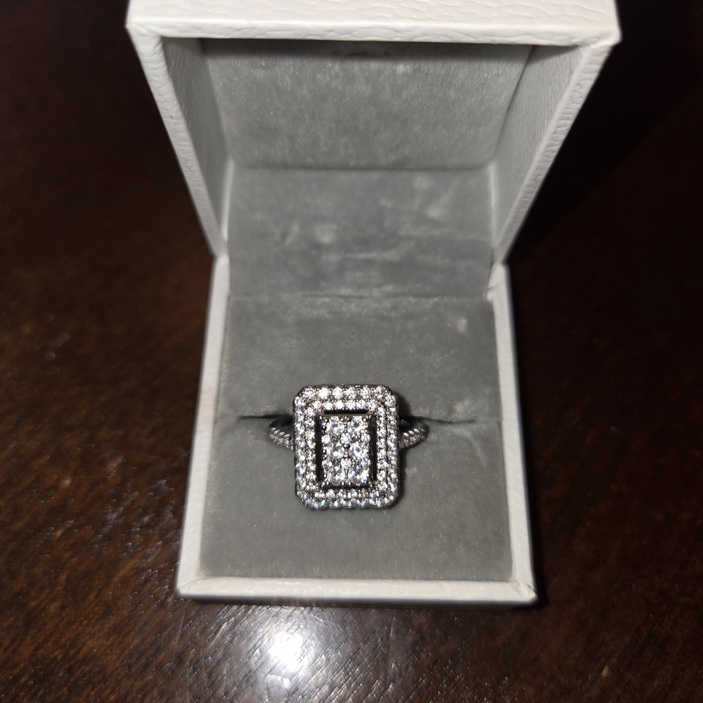 Silver Ring - Picture 2 of 2